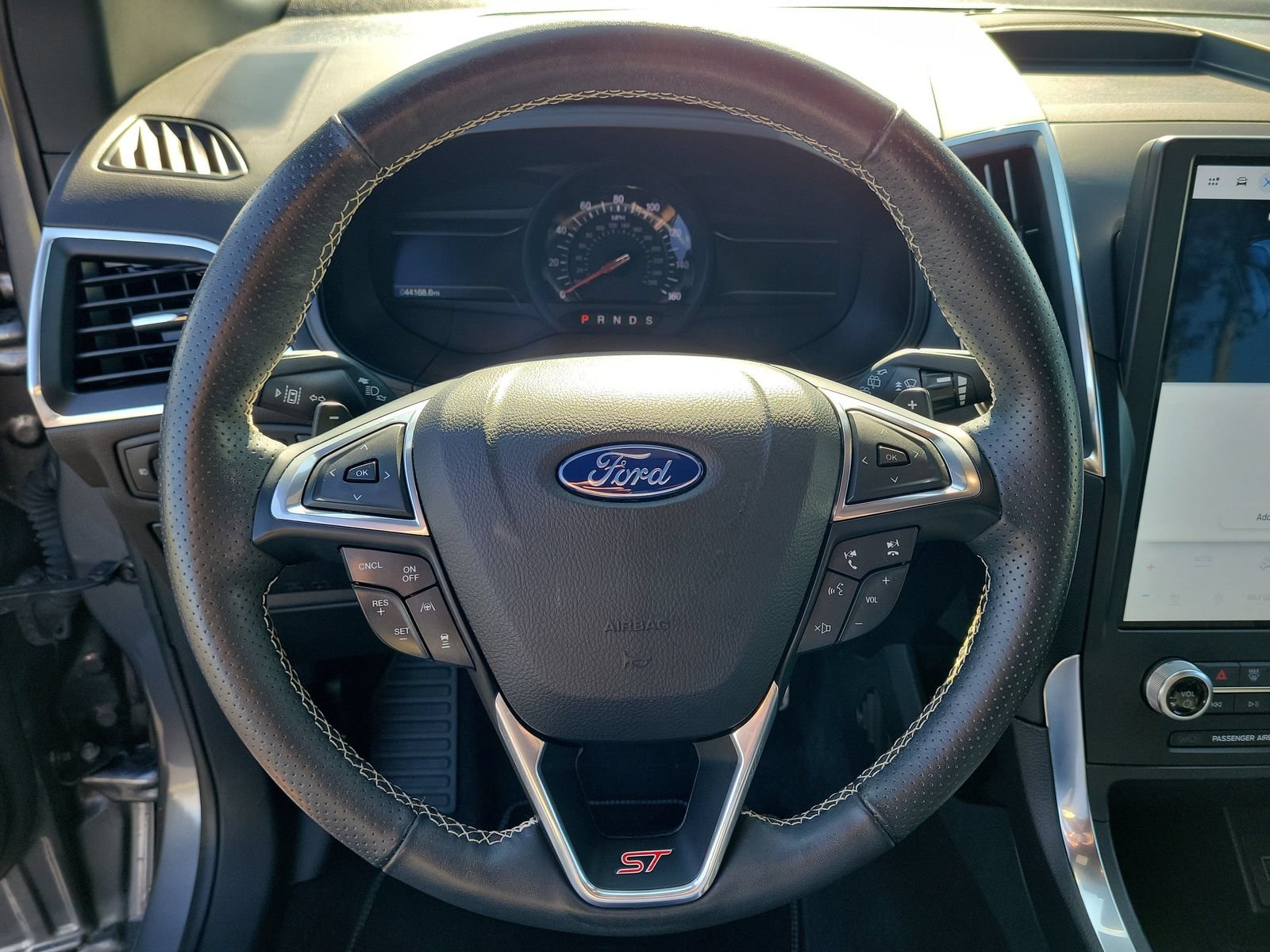 Certified 2024 Ford Edge ST w/ Equipment Group 401A AWD/4WD image 19