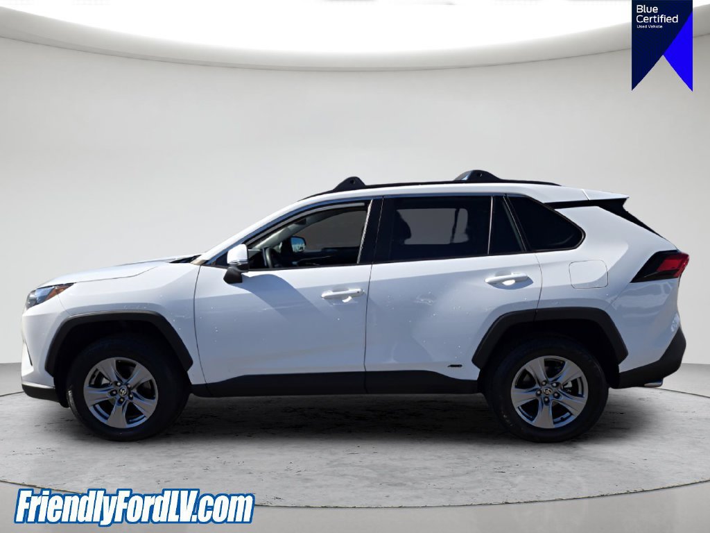 Used 2024 Toyota RAV4 XLE AWD/4WD image 3