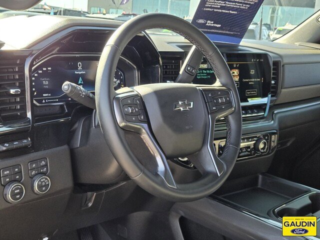 Used 2024 Chevrolet Silverado 2500 ZR2 w/ Technology Package AWD/4WD image 19