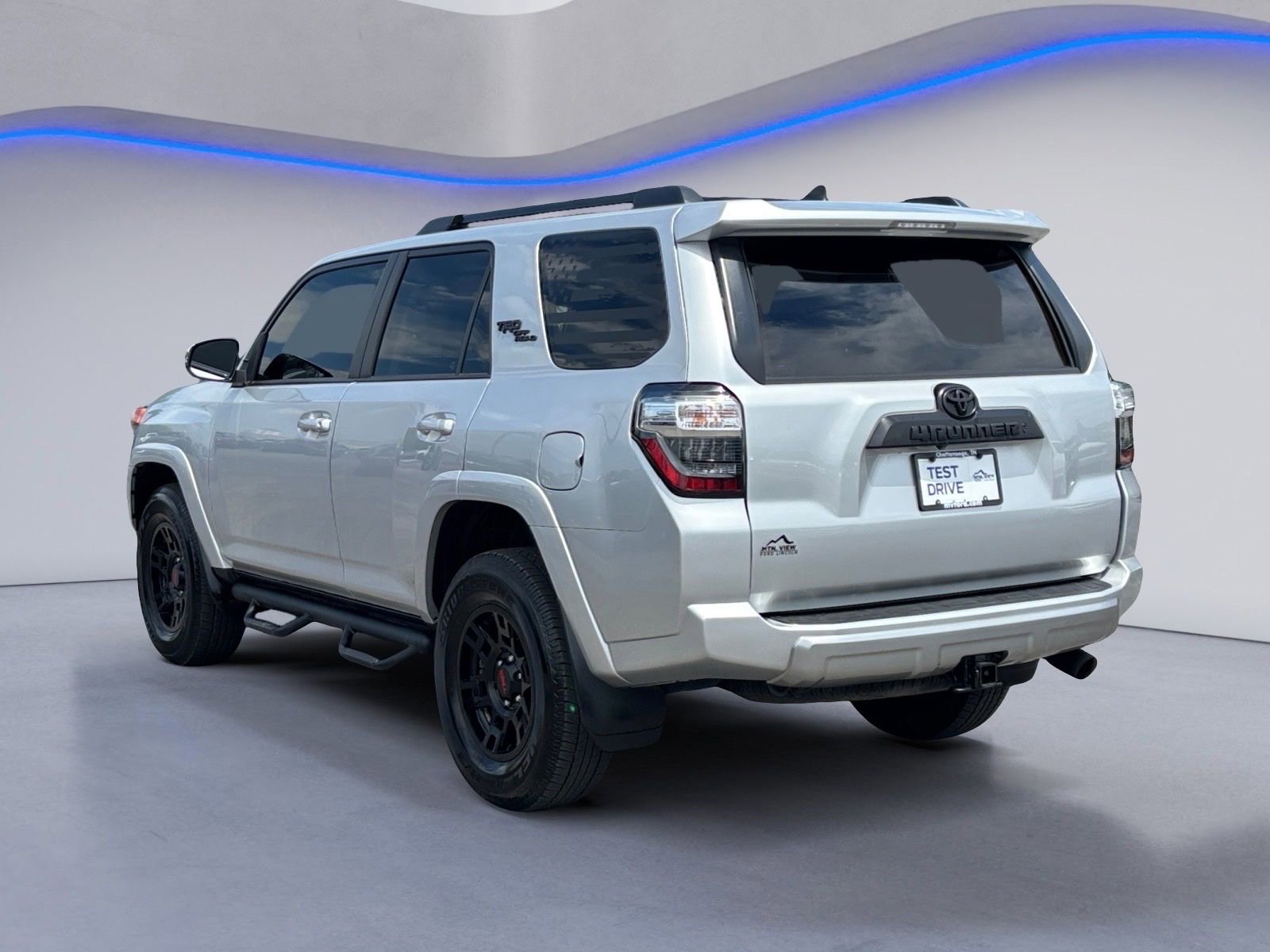 Used 2023 Toyota 4Runner TRD Off-Road Premium AWD/4WD image 3