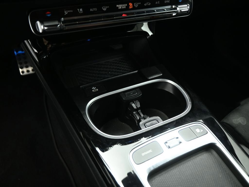 Used 2024 Mercedes-Benz CLA 250 image 43