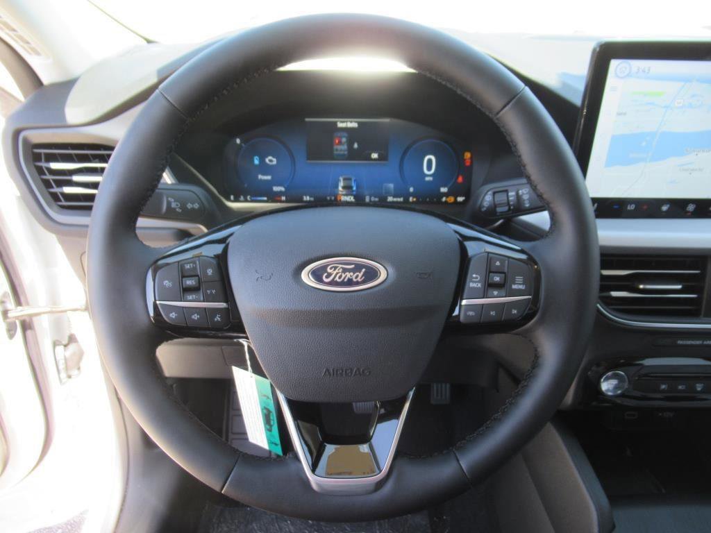 Certified 2024 Ford Escape PHEV w/ PHEV Premium Package image 24