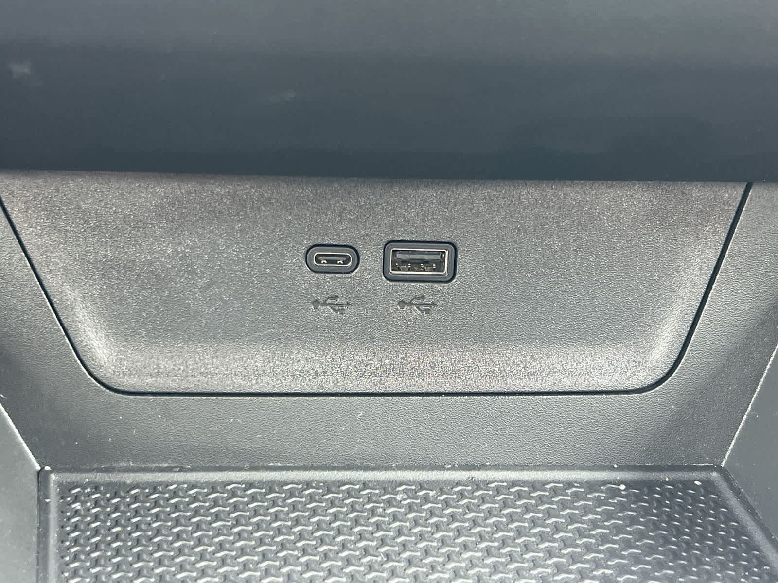 Used 2025 Chevrolet Equinox LT w/ Safety and Technology Package AWD/4WD image 30