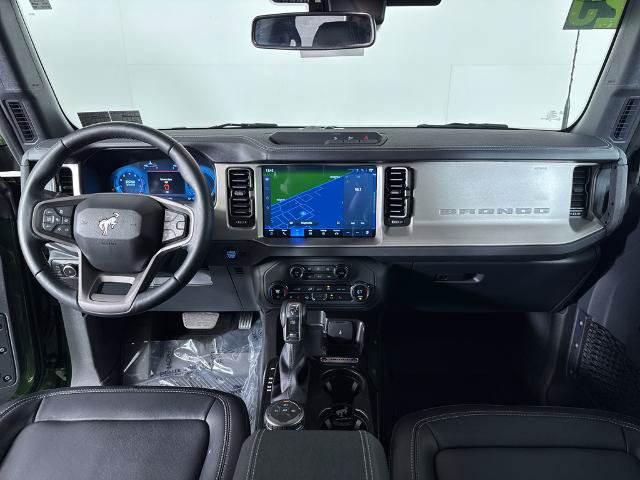 Certified 2025 Ford Bronco Outer Banks AWD/4WD image 4