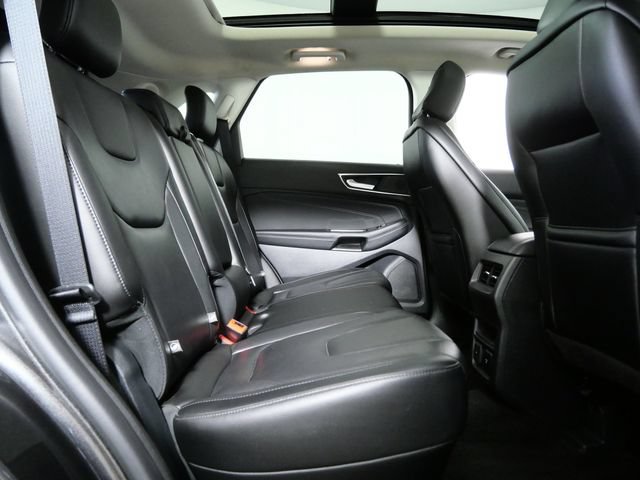 Certified 2020 Ford Edge Titanium w/ Canadian Touring Package AWD/4WD image 10
