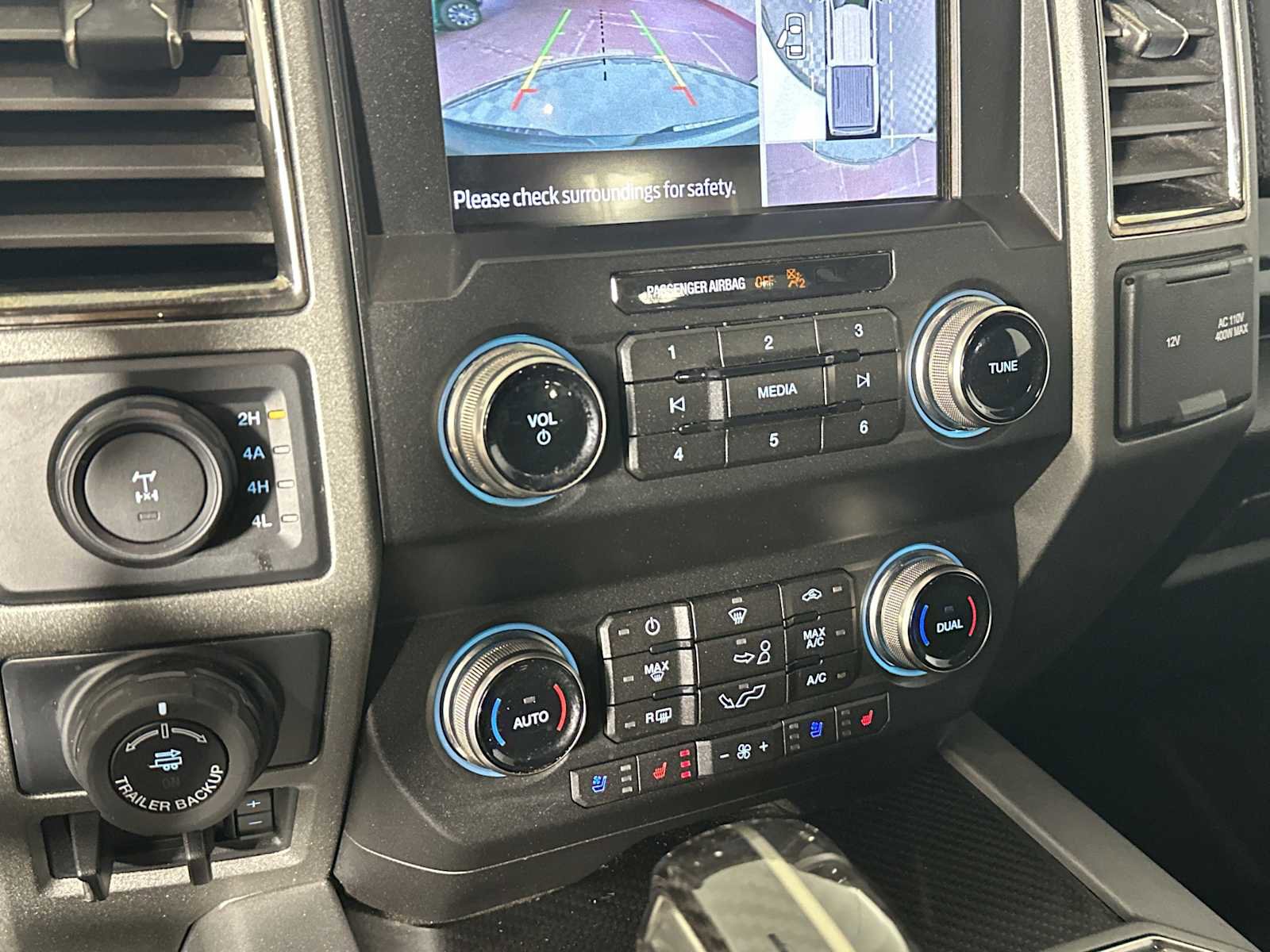 Certified 2019 Ford F150 Raptor w/ Equipment Group 802A Luxury AWD/4WD image 30