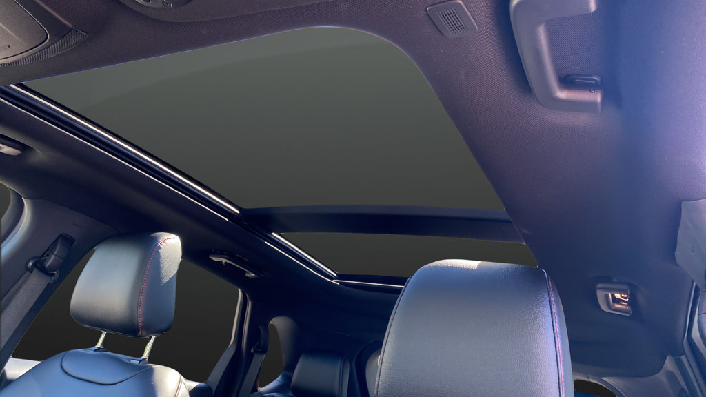 Certified 2023 Ford Edge ST-Line AWD/4WD image 13