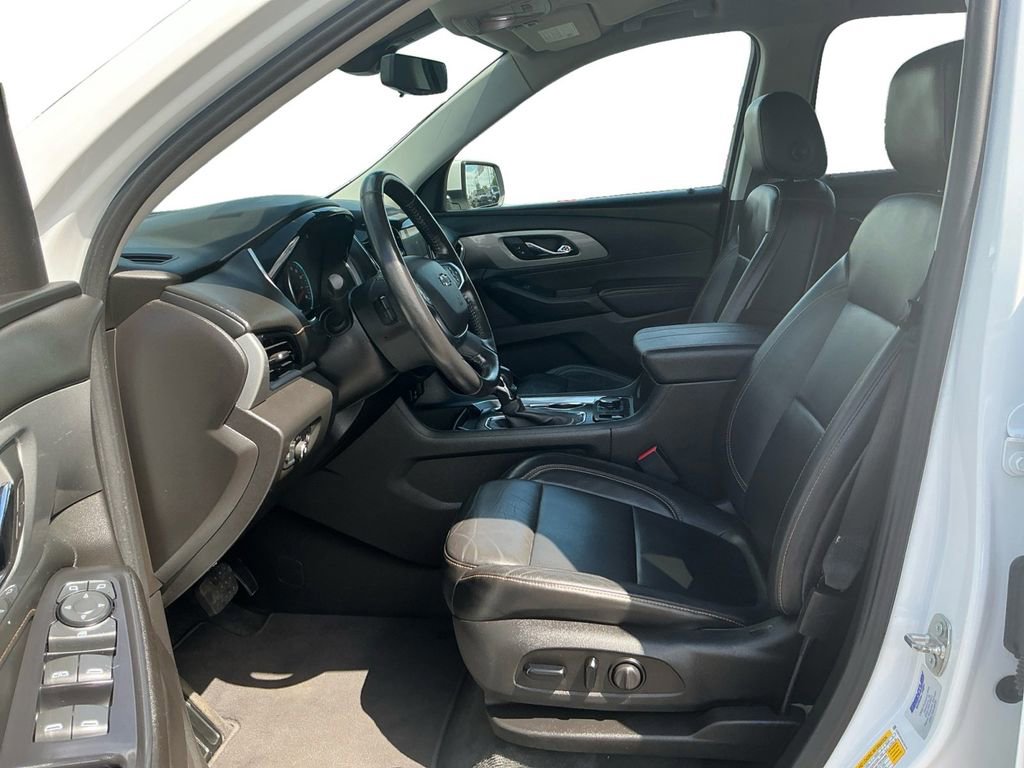 Used 2021 Chevrolet Traverse RS FWD image 14