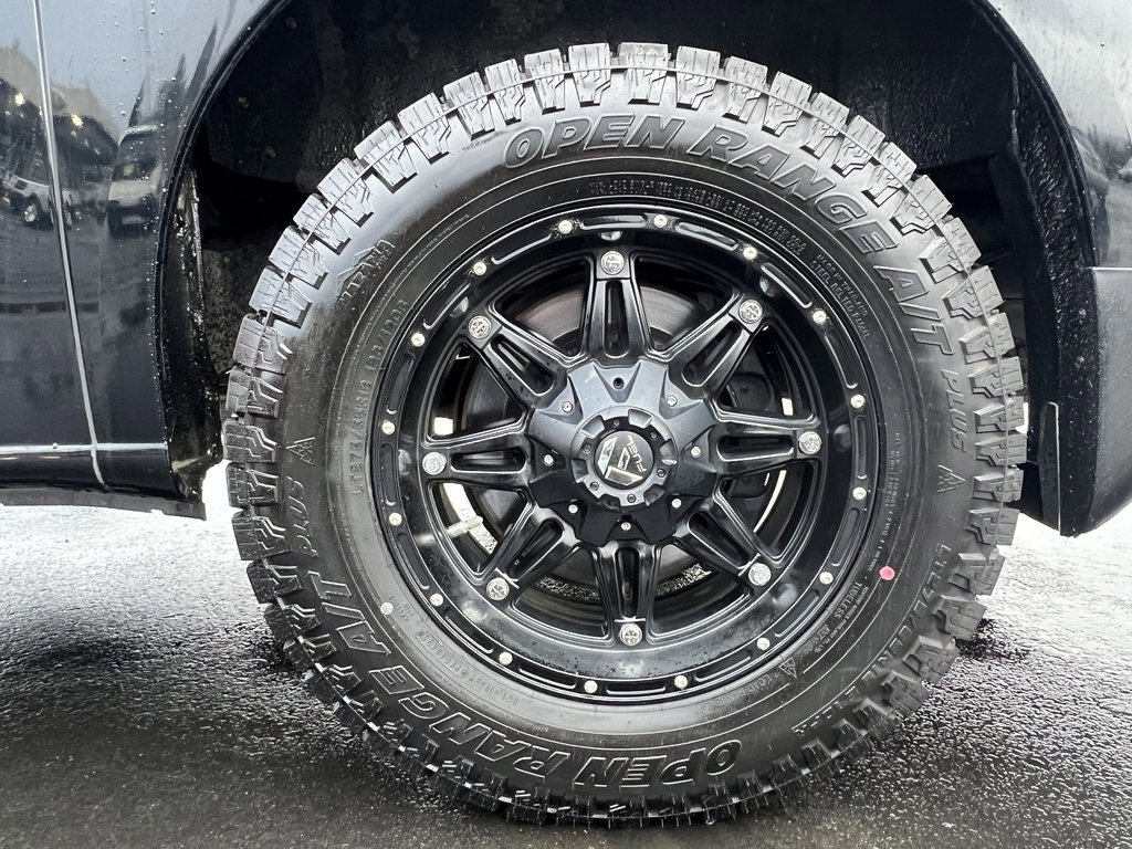 Used 2019 Nissan NV 3500 SL image 9