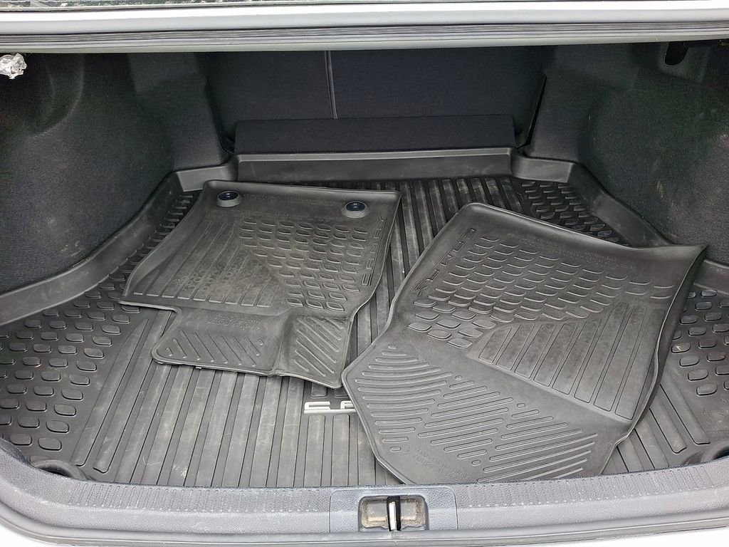 Used 2022 Toyota Camry XSE FWD image 28