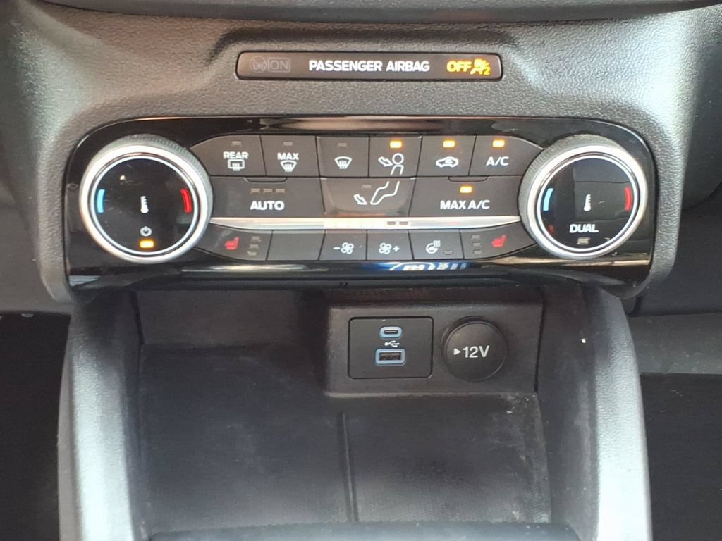 Certified 2022 Ford Escape SEL AWD/4WD image 16