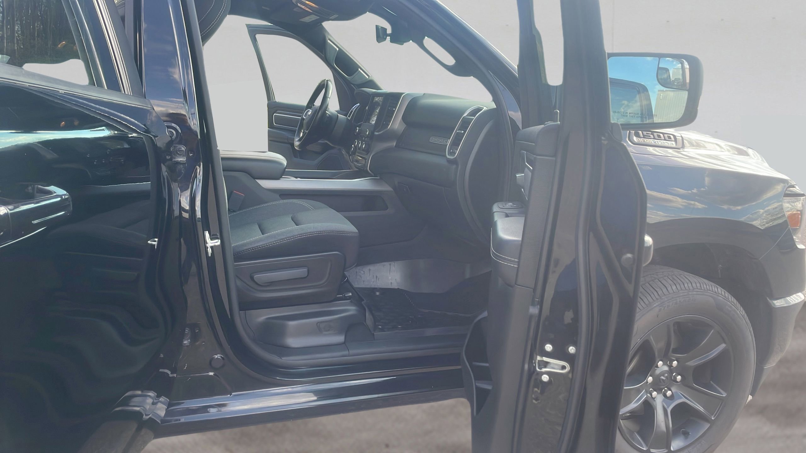 Used 2021 RAM 1500 Big Horn AWD/4WD image 26