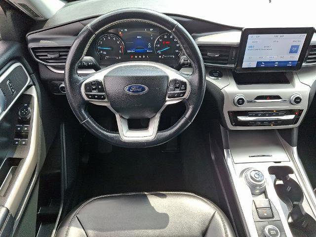 Certified 2022 Ford Explorer XLT w/ Equipment Group 202A AWD/4WD image 12