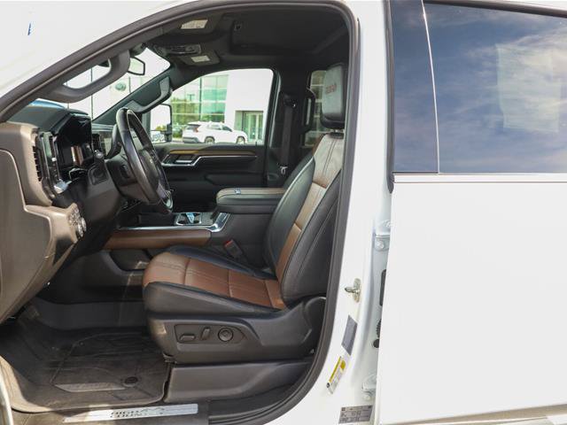 Used 2024 Chevrolet Silverado 2500 High Country w/ Z71 Off-Road Package AWD/4WD image 2
