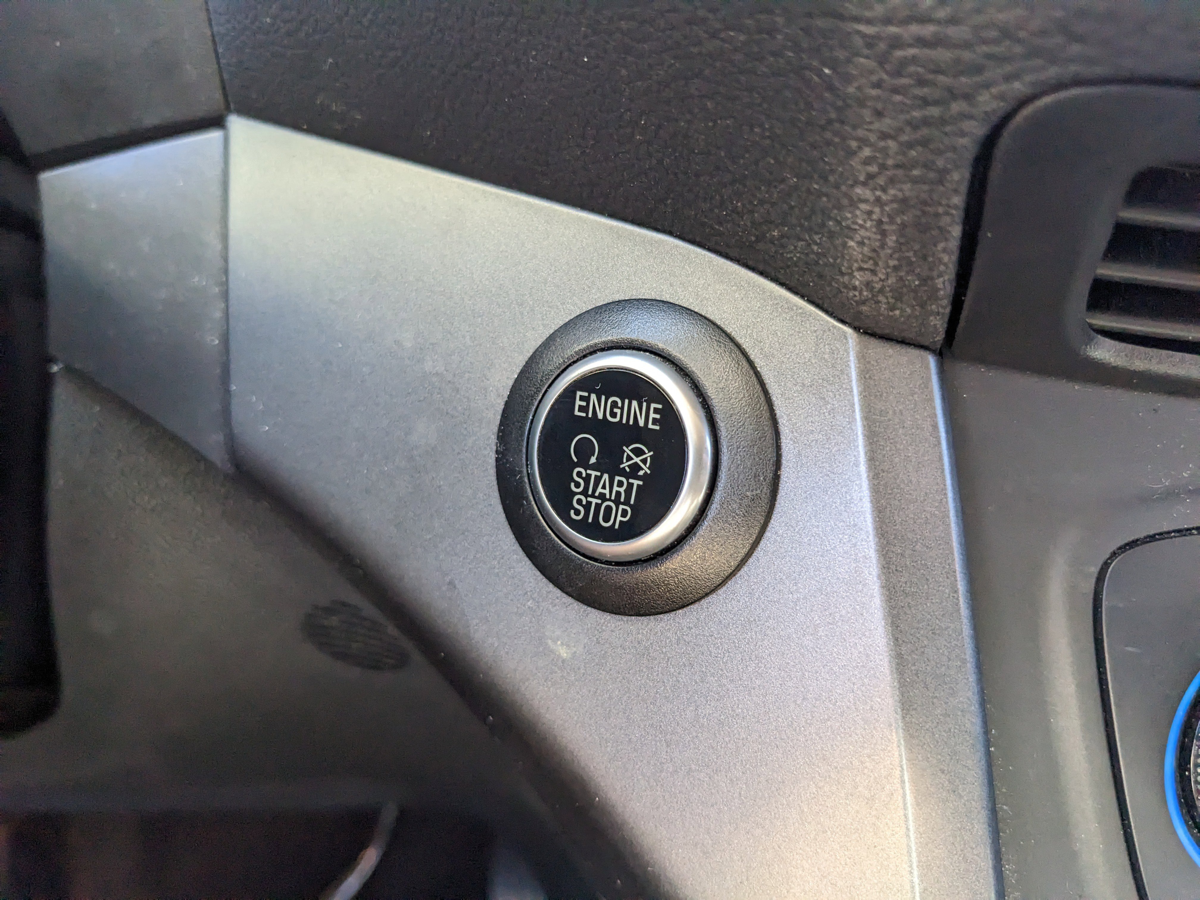 Certified 2019 Ford Escape SE image 26