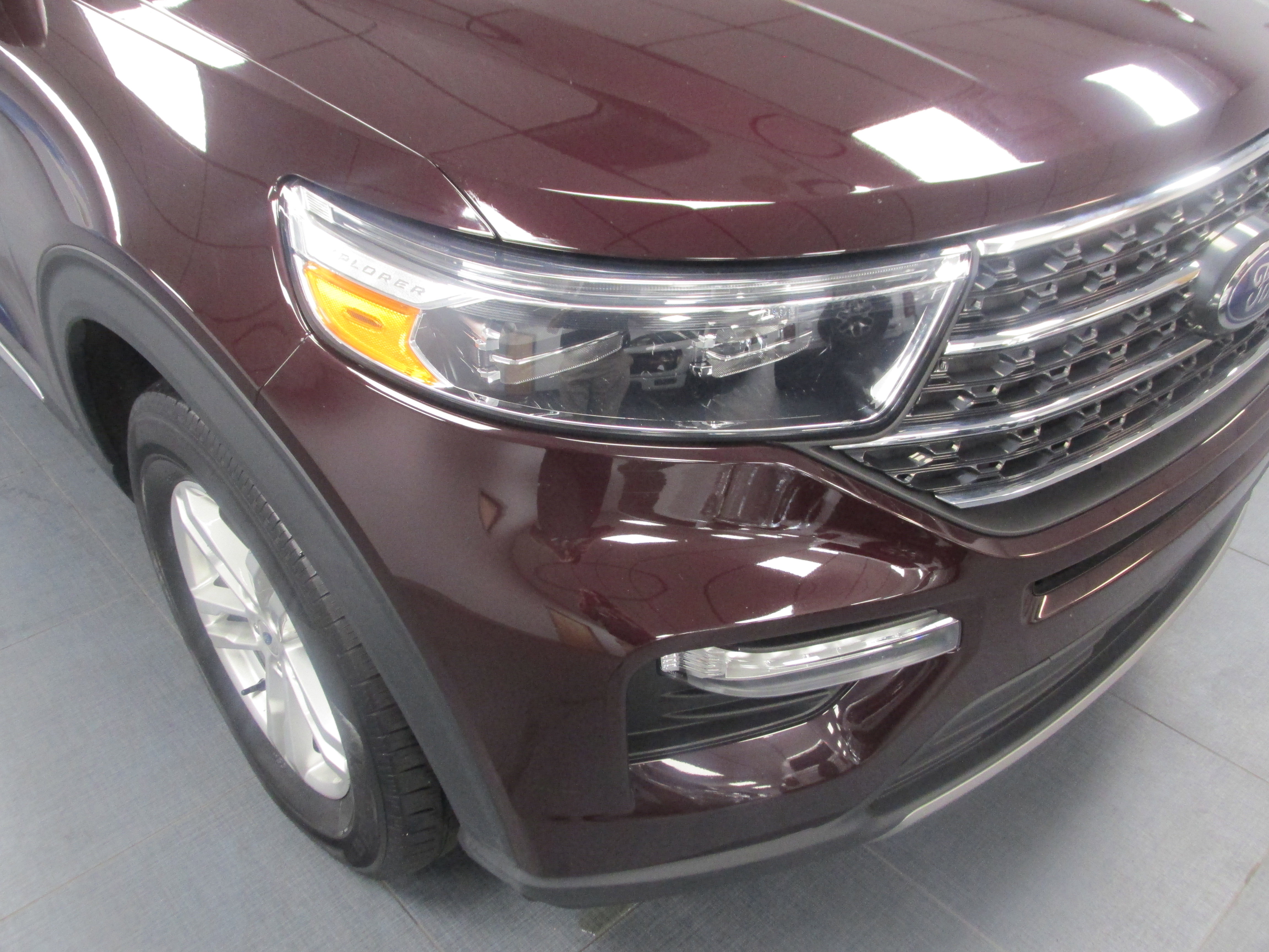 Certified 2023 Ford Explorer XLT w/ Equipment Group 202A AWD/4WD image 10