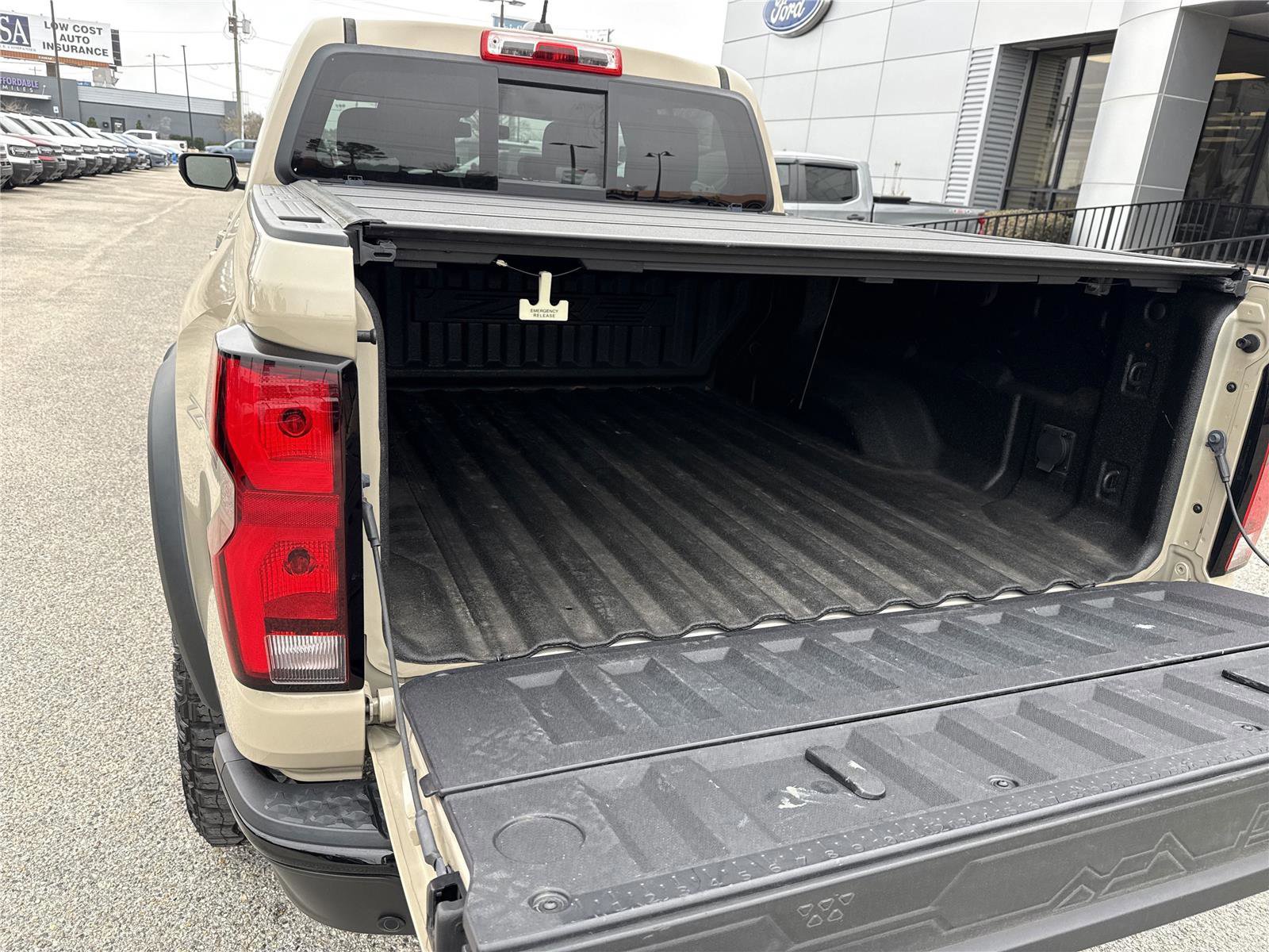 Used 2024 Chevrolet Colorado ZR2 w/ Technology Package image 63