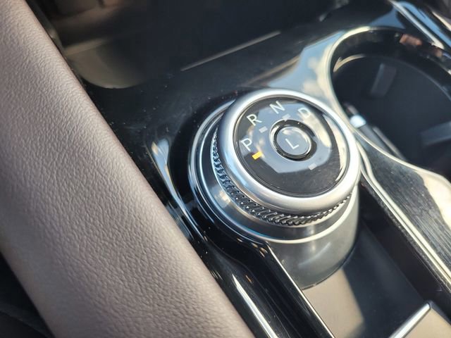 Certified 2025 Ford Explorer Platinum w/ LUX Leather Package image 18