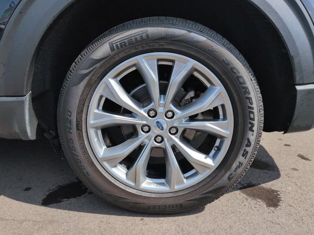 Certified 2023 Ford Explorer XLT w/ Equipment Group 202A AWD/4WD image 11