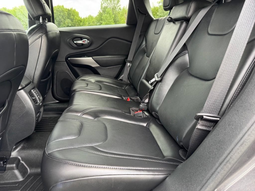 Used 2020 Jeep Cherokee High Altitude AWD/4WD image 19