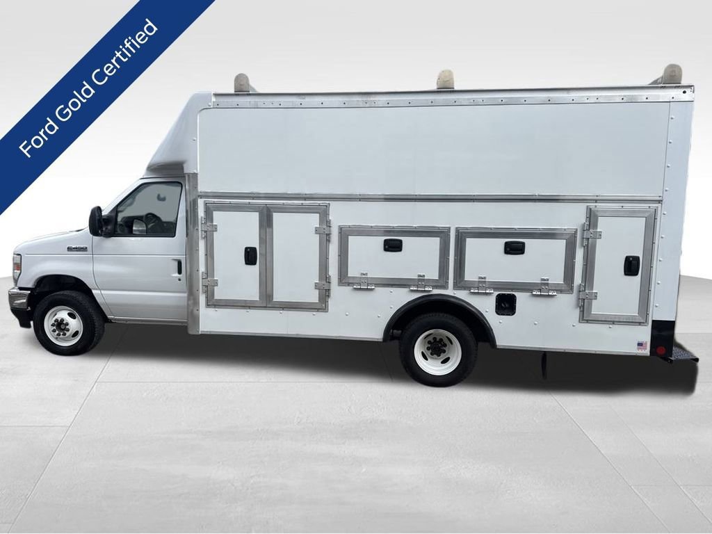 Certified 2025 Ford E-450 and Econoline 450 Super Duty w/ Power Equipment Group image 2