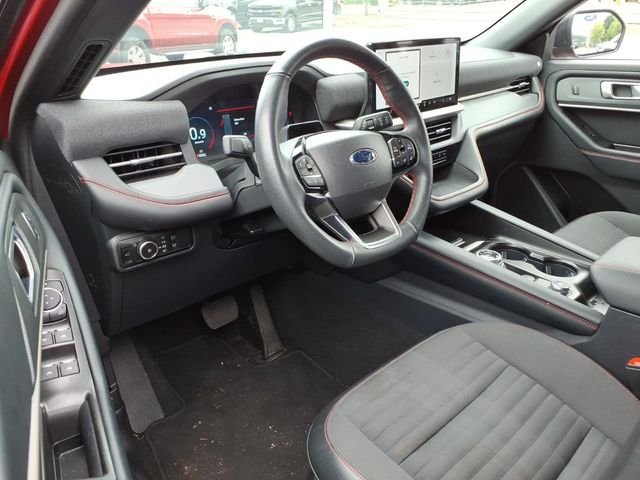 Certified 2025 Ford Explorer ST-Line AWD/4WD image 19
