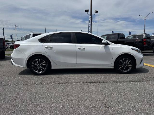 Used 2022 Kia Forte LXS FWD image 4
