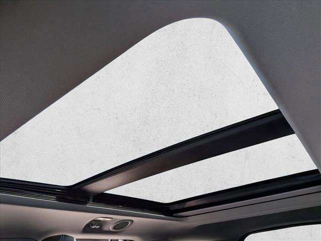 Certified 2021 Ford Explorer Limited w/ Equipment Group 301A image 17