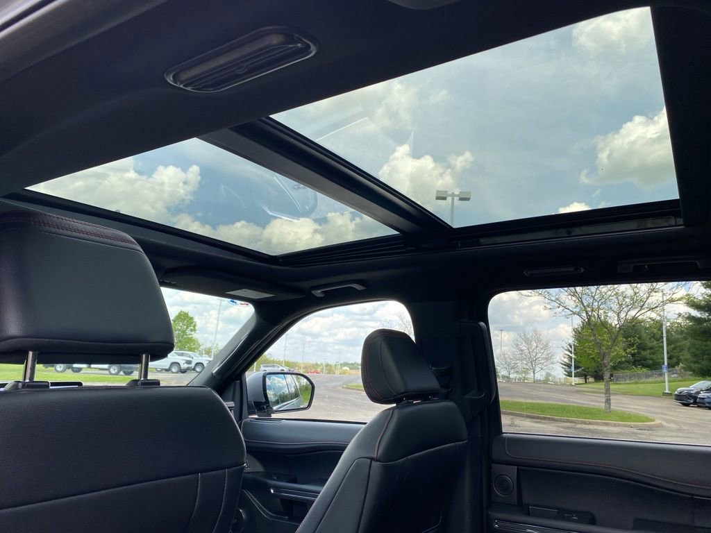 Certified 2023 Ford Expedition Limited AWD/4WD image 24