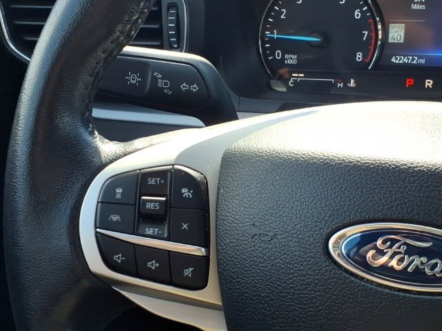 Certified 2023 Ford Explorer XLT w/ Equipment Group 202A AWD/4WD image 23