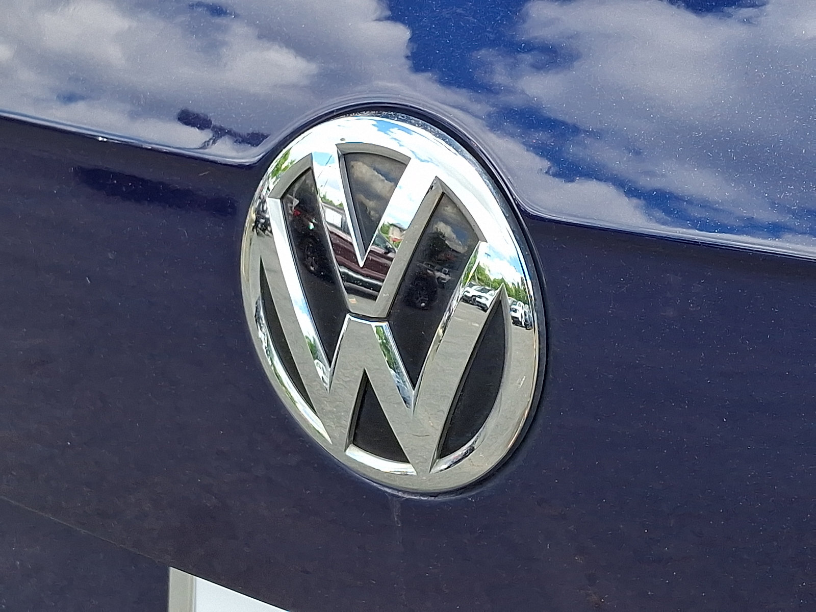 Used 2021 Volkswagen Tiguan SE w/ Panoramic Sunroof Package AWD/4WD image 32
