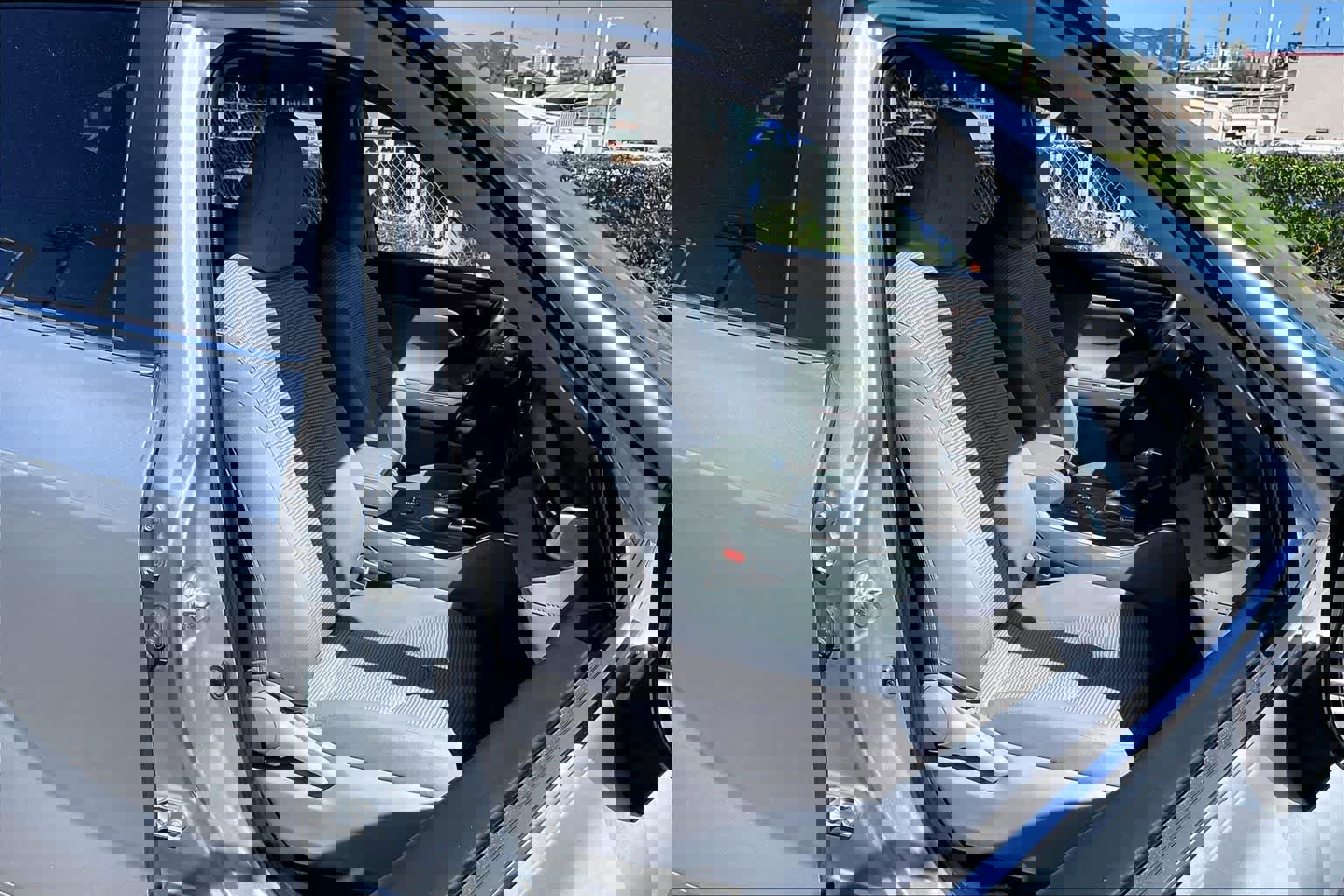 Used 2023 Toyota Highlander LE FWD image 15