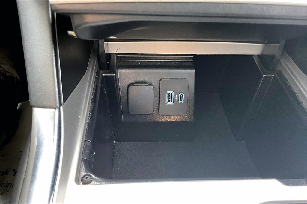 Certified 2023 Ford Explorer XLT w/ Equipment Group 202A image 32