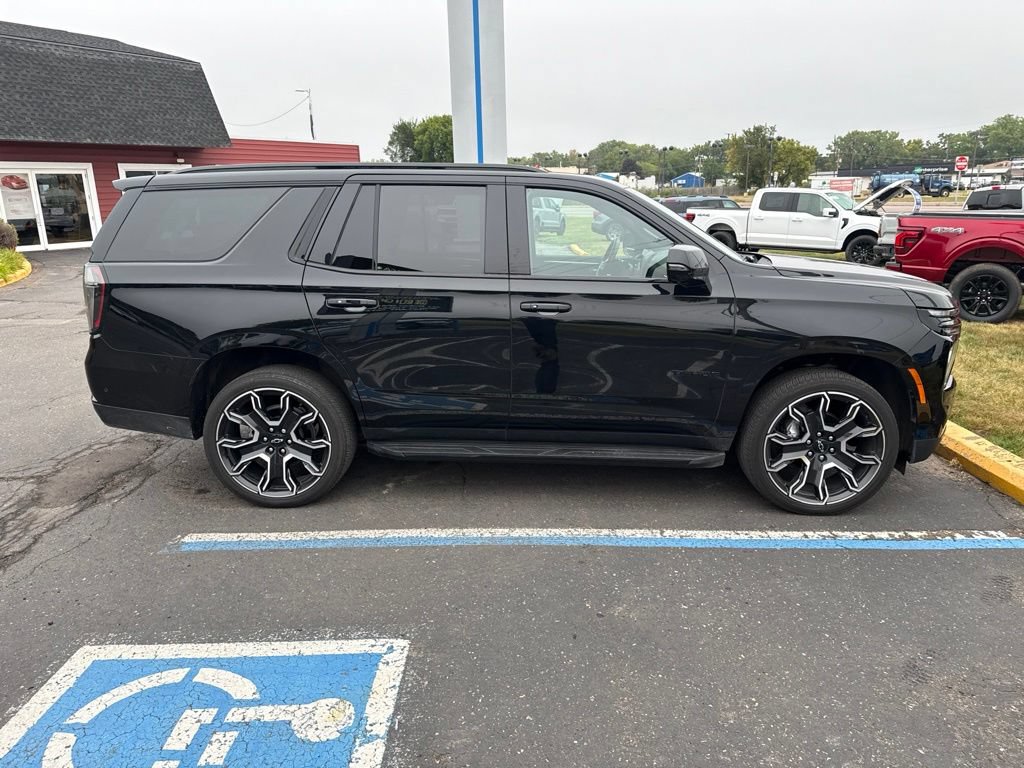 Used 2025 Chevrolet Tahoe RST w/ RST Capability Package AWD/4WD image 2