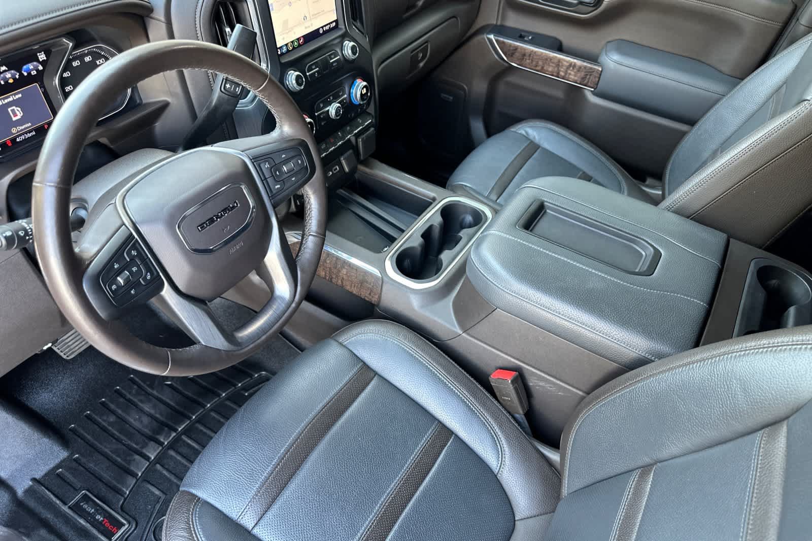 Used 2020 GMC Sierra 1500 Denali w/ Denali Premium Package AWD/4WD image 11