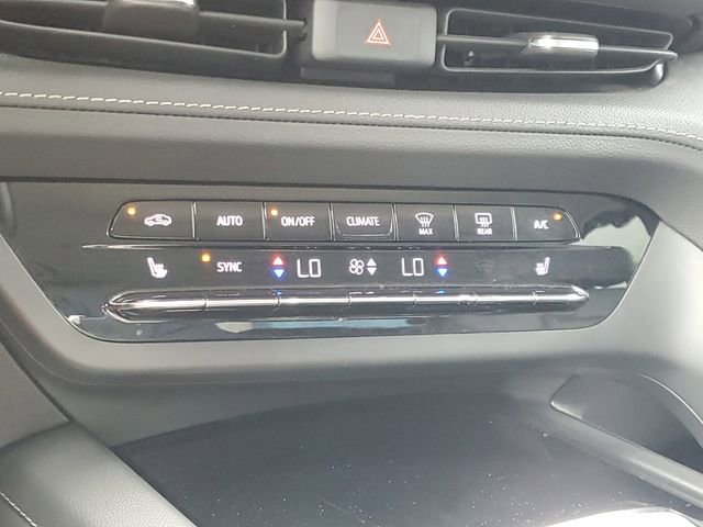 Used 2023 Buick Envision Essence image 28