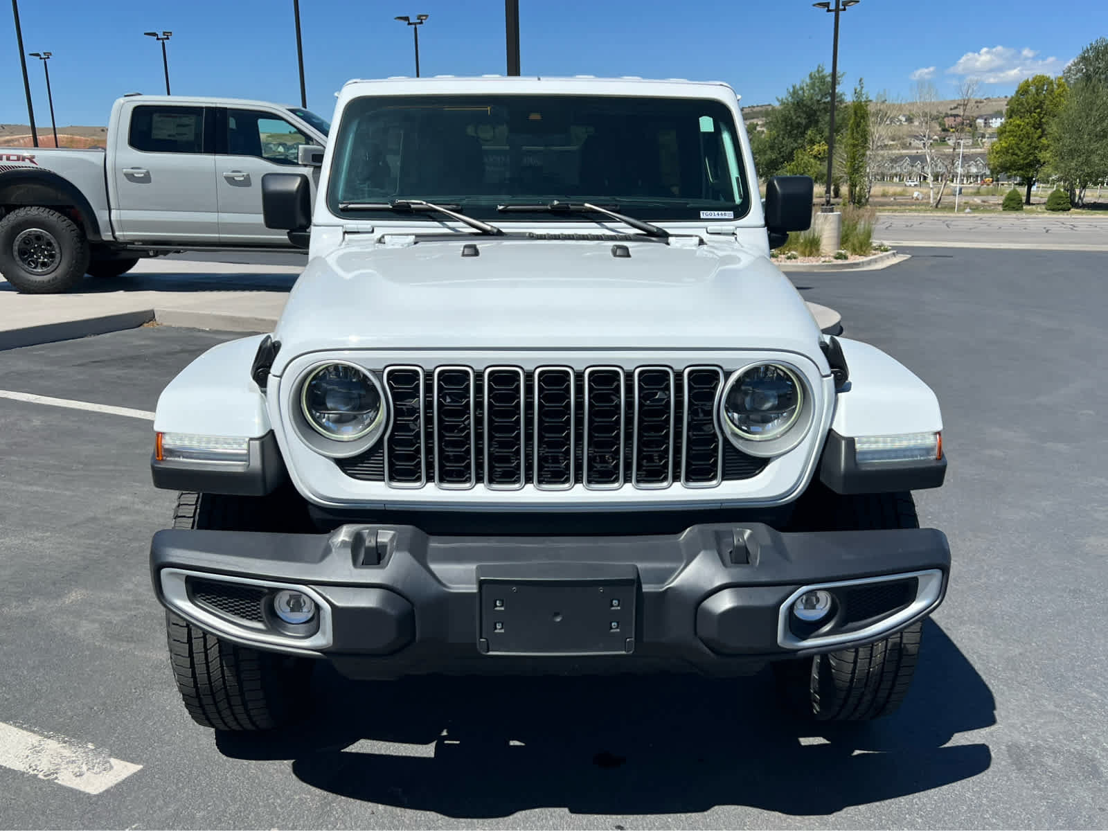 Used 2025 Jeep Wrangler Unlimited Sahara AWD/4WD image 3