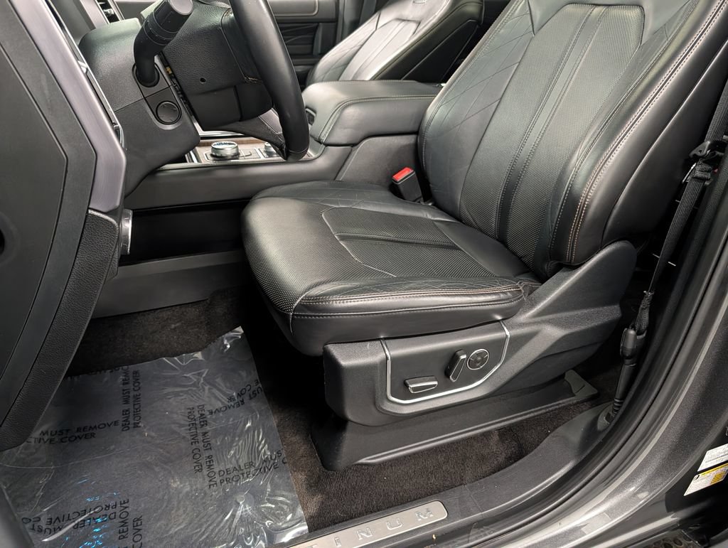 Certified 2019 Ford Expedition Platinum AWD/4WD image 12
