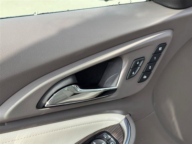 Used 2024 Chevrolet Malibu LT FWD image 11