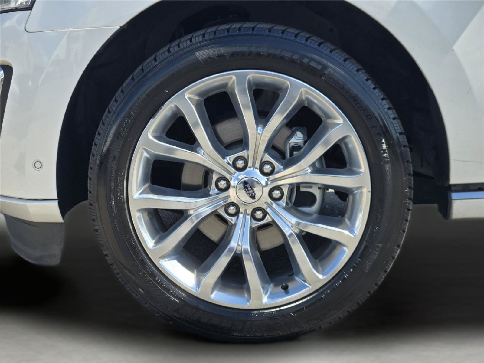 Certified 2019 Ford Expedition Platinum RWD image 11