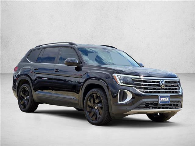 Used 2024 Volkswagen Atlas SE w/ Black Wheel Package FWD image 4