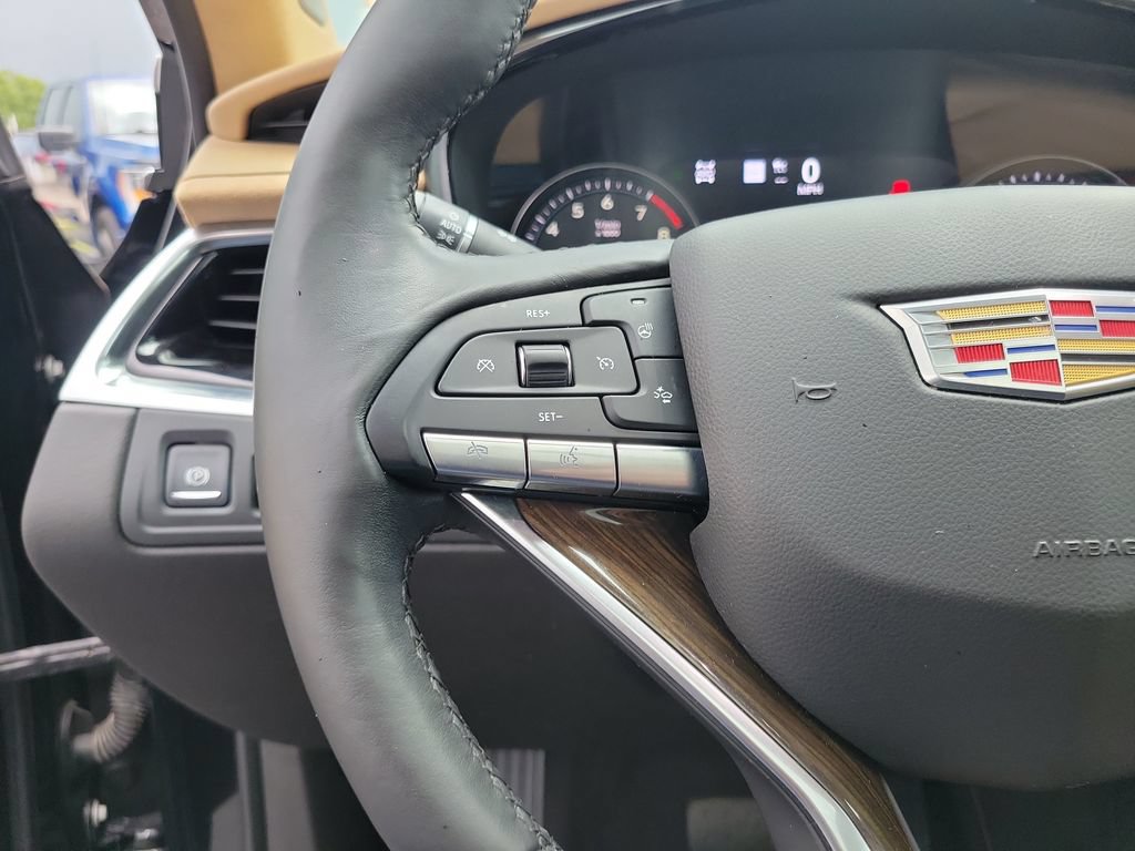 Used 2020 Cadillac XT6 Premium Luxury w/ Platinum Package AWD/4WD image 24