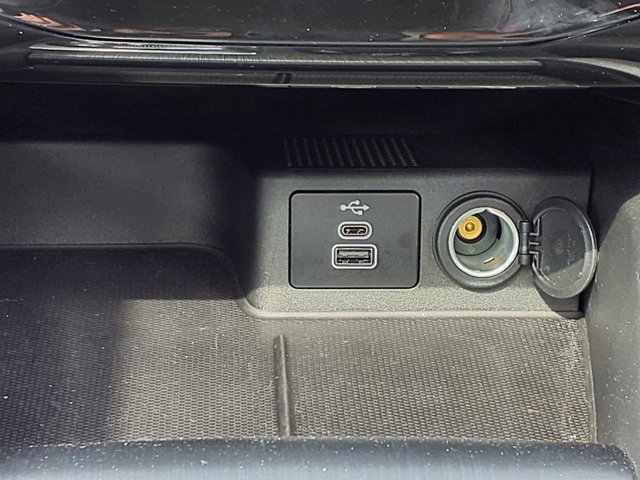 Certified 2024 Ford Escape ST-Line w/ Tech Pack #1 image 16