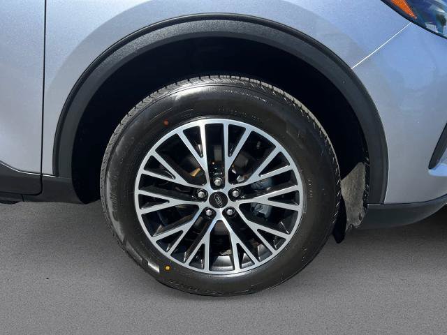 Certified 2024 Ford Escape SE FWD image 9