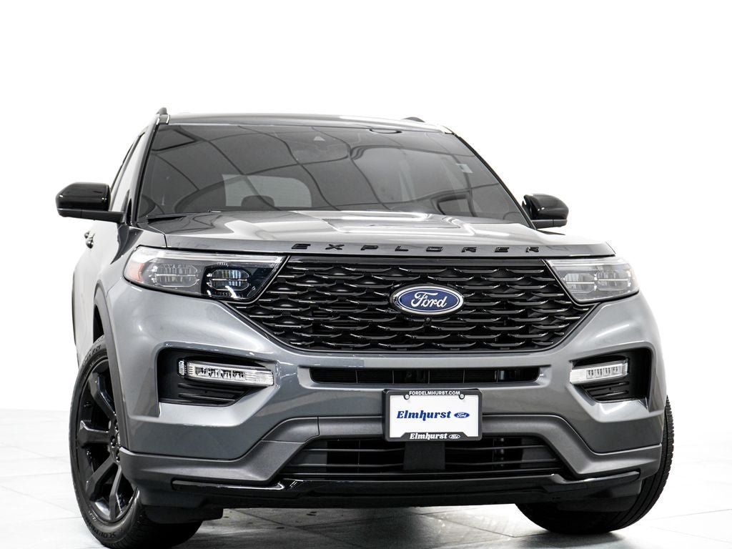 Certified 2023 Ford Explorer ST-Line AWD/4WD image 3