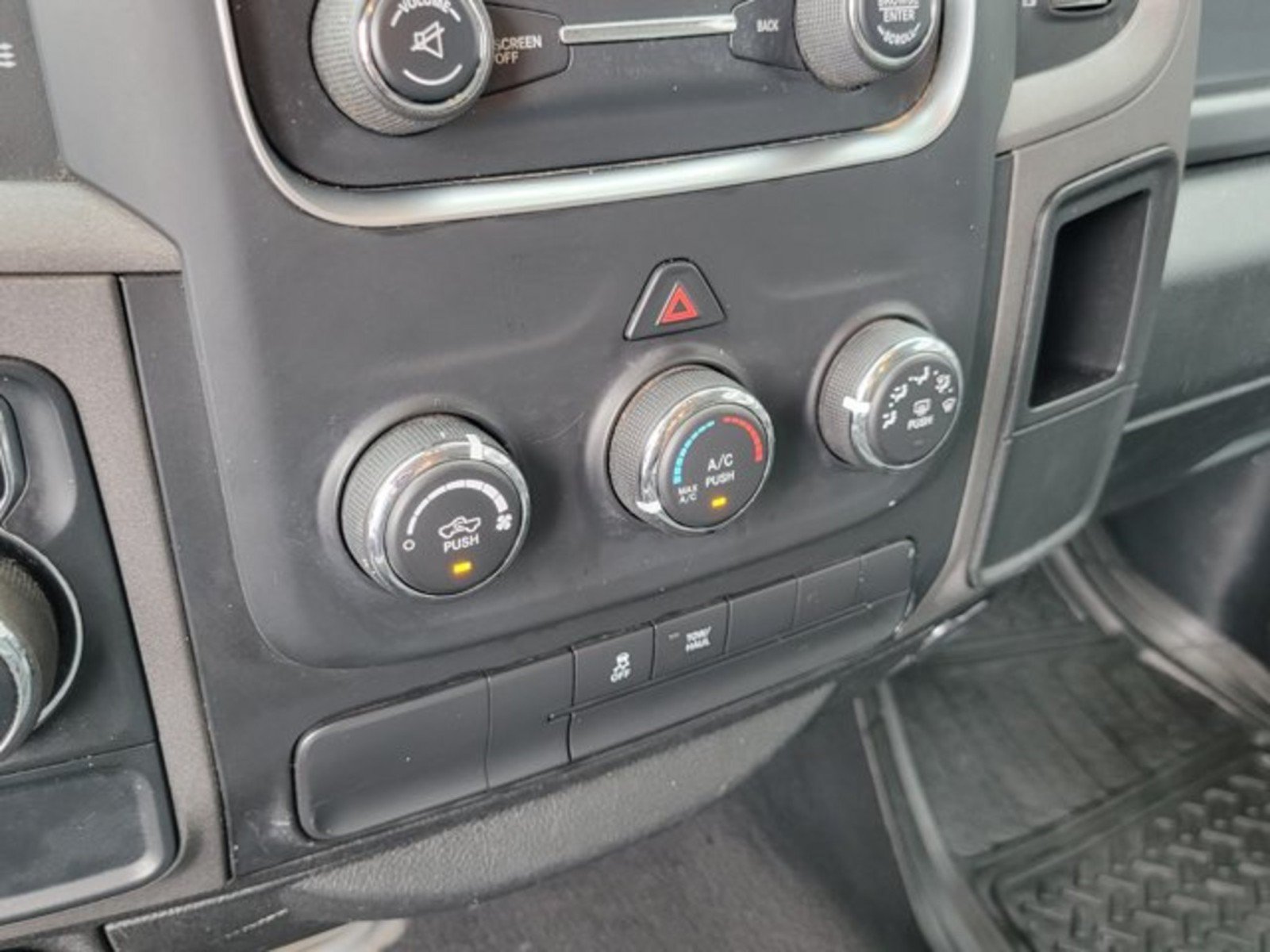 Used 2019 RAM 1500 Tradesman w/ Popular Equipment Group RWD image 18