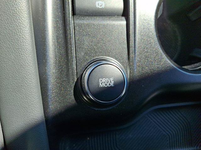 Certified 2025 Ford Explorer Active AWD/4WD image 27