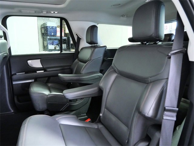 Certified 2025 Ford Expedition Active image 14