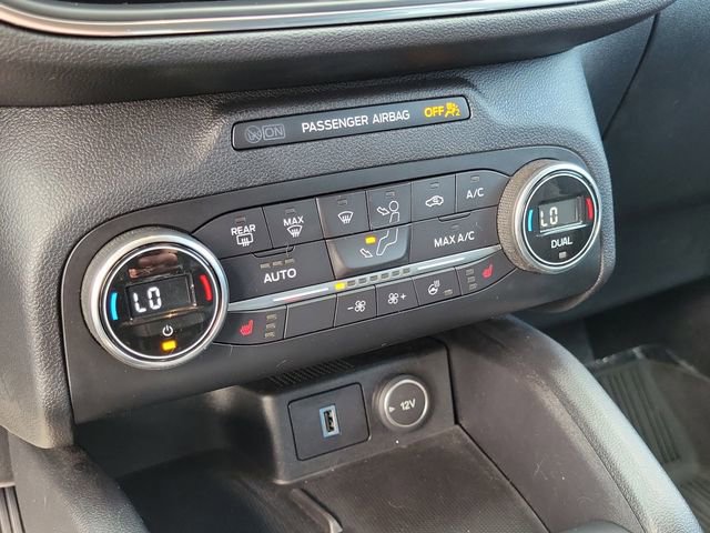 Certified 2020 Ford Escape Titanium AWD/4WD image 22