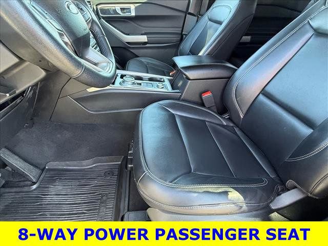 Certified 2023 Ford Explorer XLT w/ Equipment Group 202A image 15